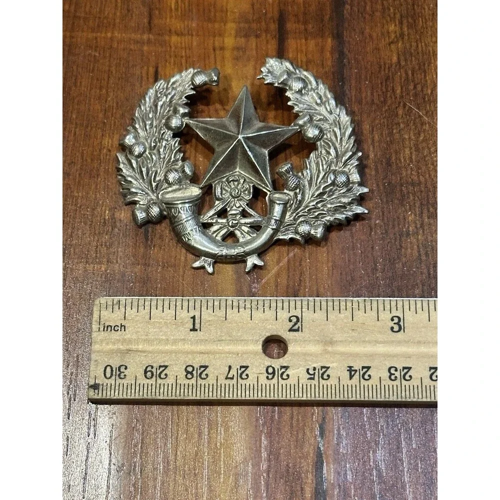 Vintage British Army The Cameronians Scottish Rifles Infantry Cap Badge